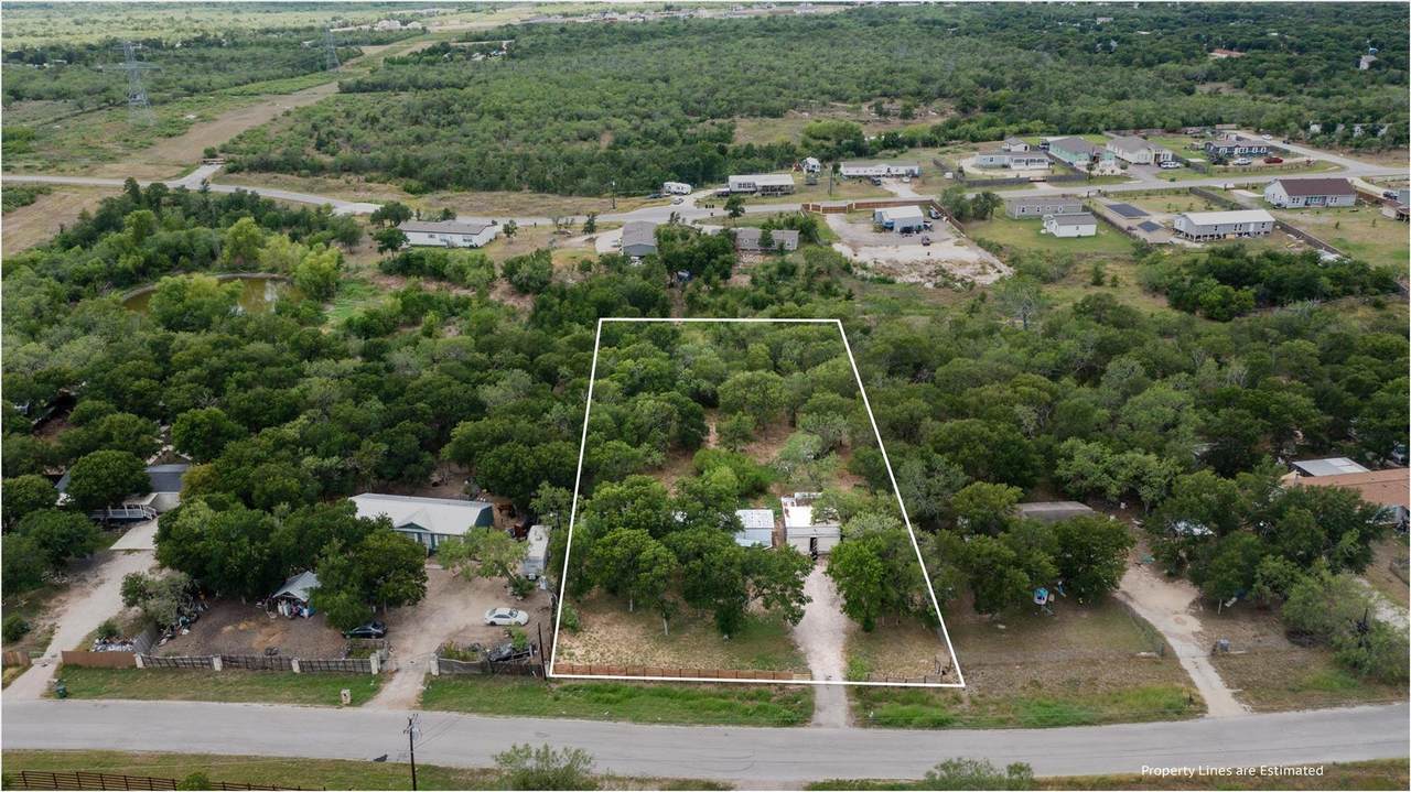 222 Legend Oaks Dr - Photo 1
