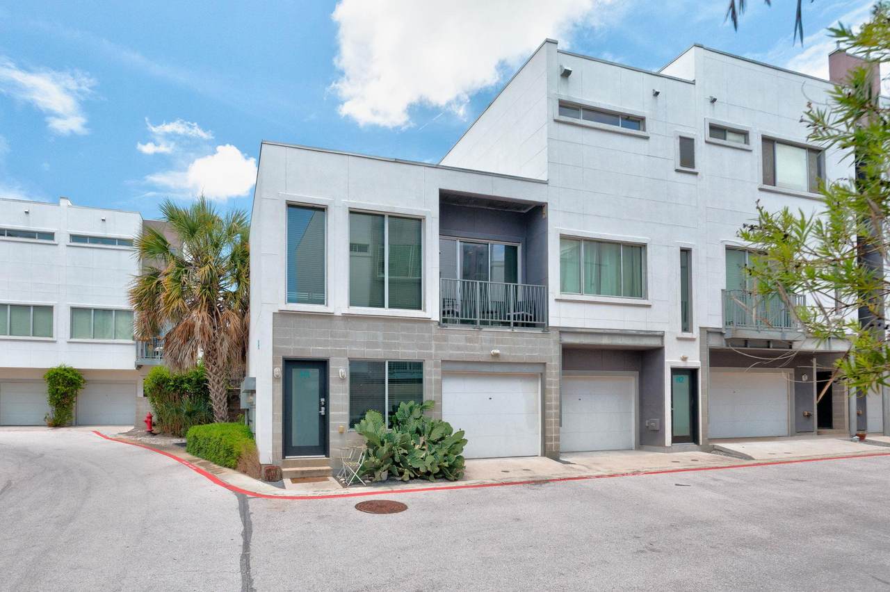 4801 Congress Ave - Photo 1