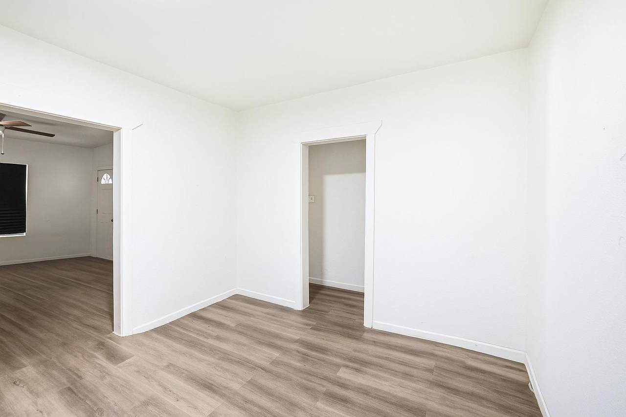 2215 2215 N Elmendorf Street #1, San Antonio, Tx 78201  - Photo 1