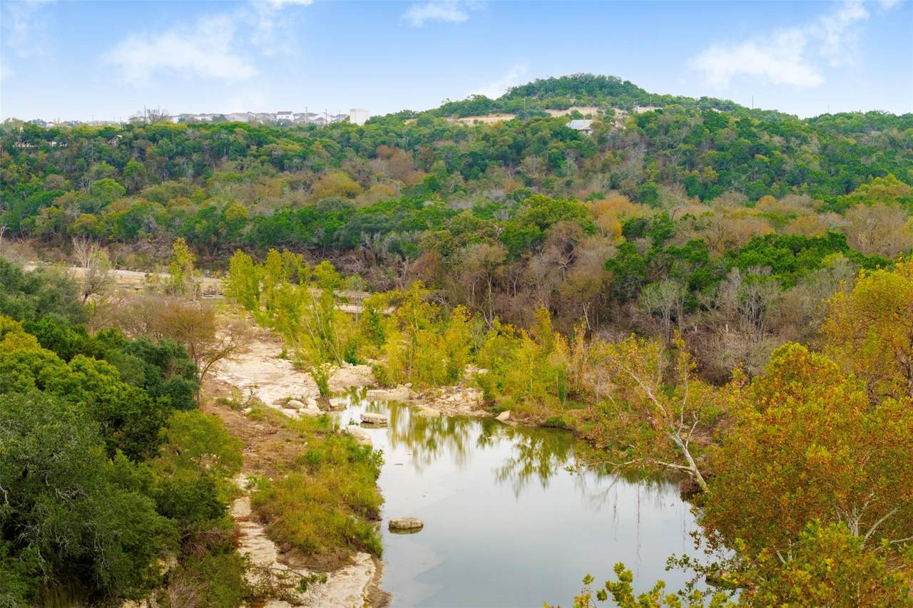 000 River Run - Photo 1