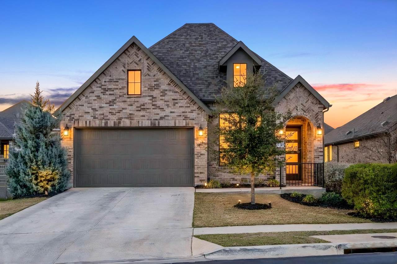 1201 Highcrest - Photo 1