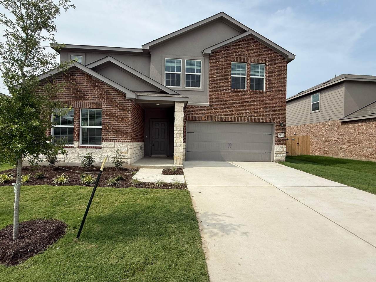 519 Vantage Dr - Photo 1