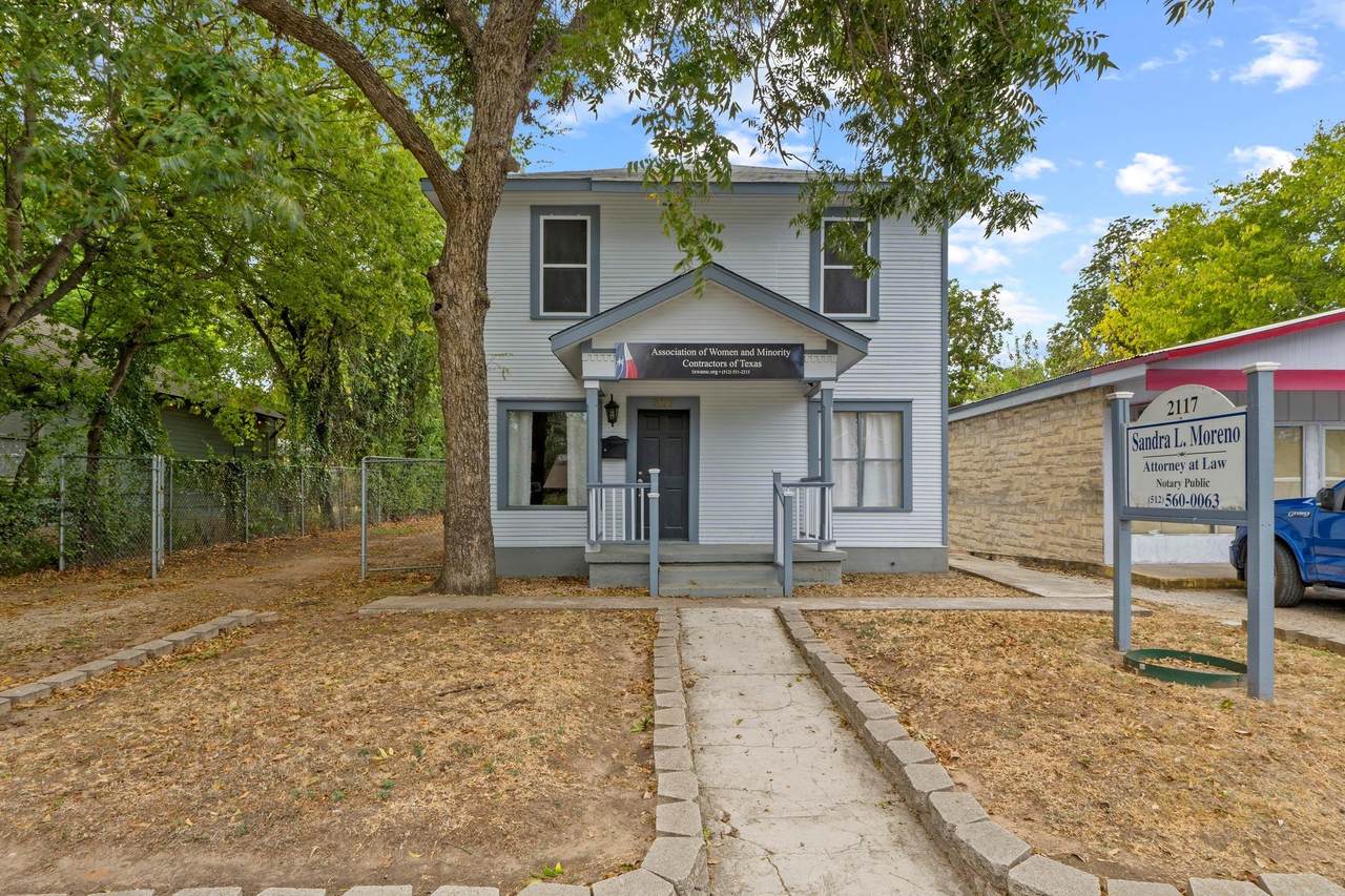 2117 Cesar Chavez St - Photo 1
