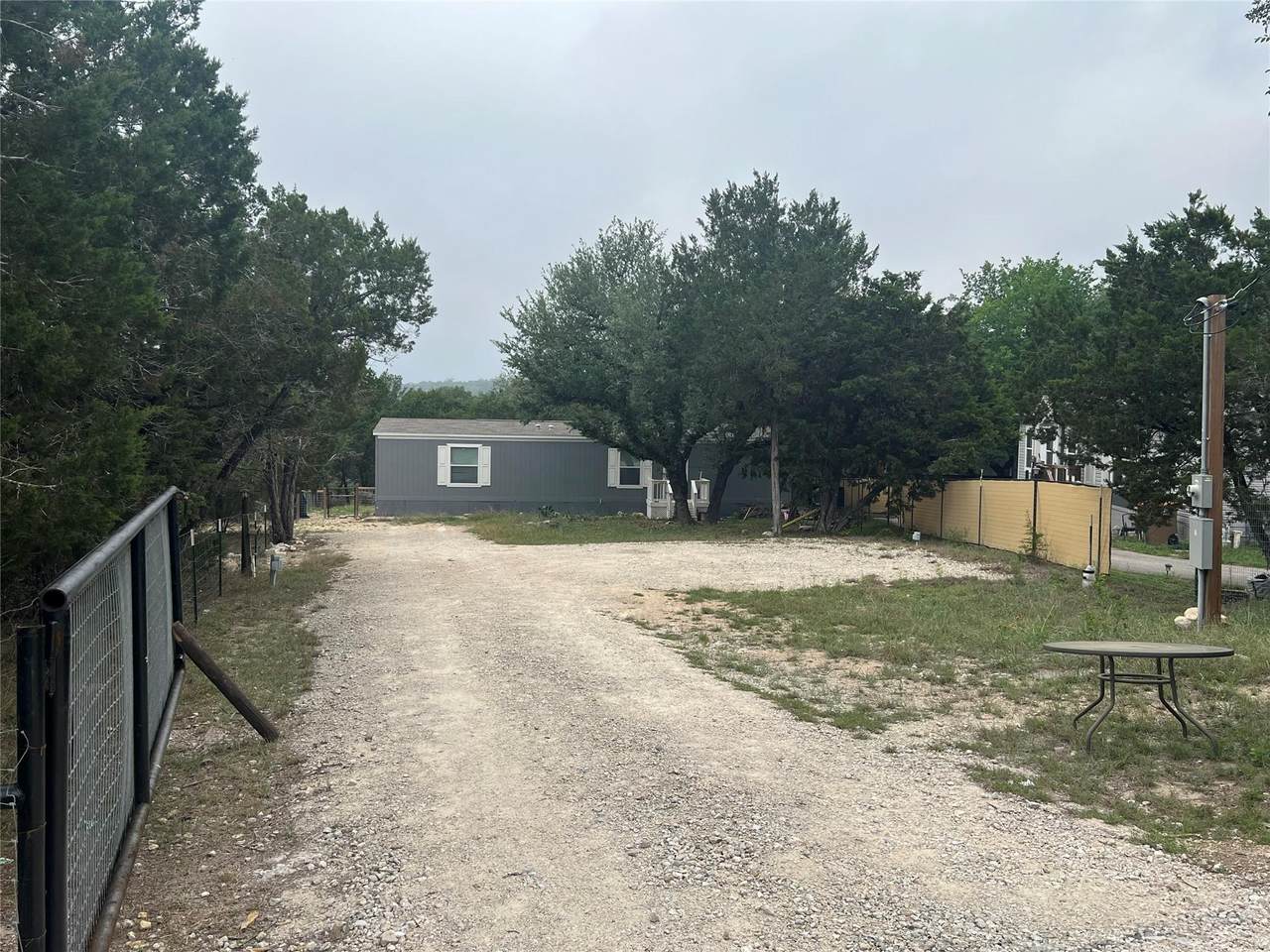 1086 Pecan Cir - Photo 1