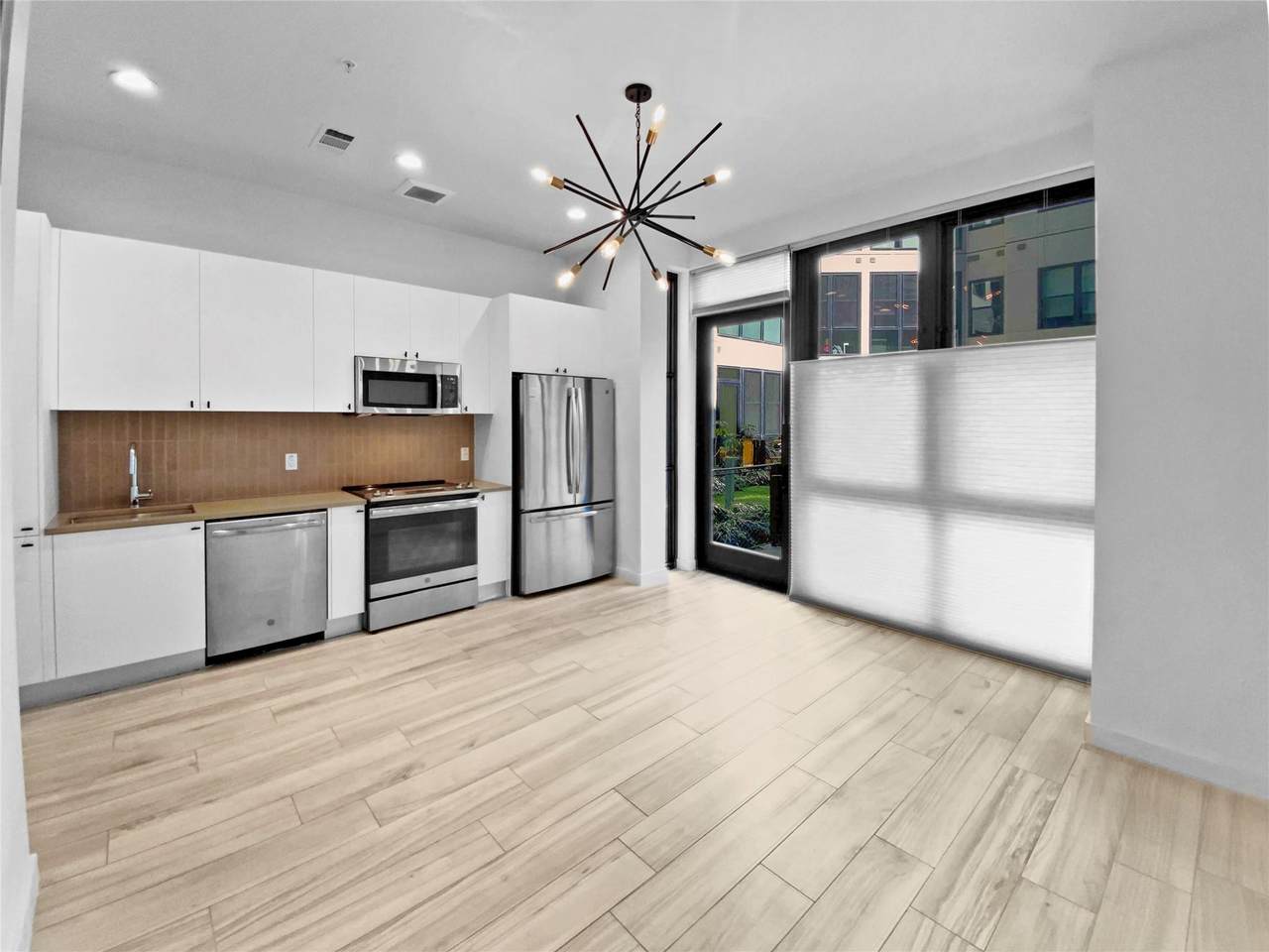 800 Embassy Dr - Photo 1