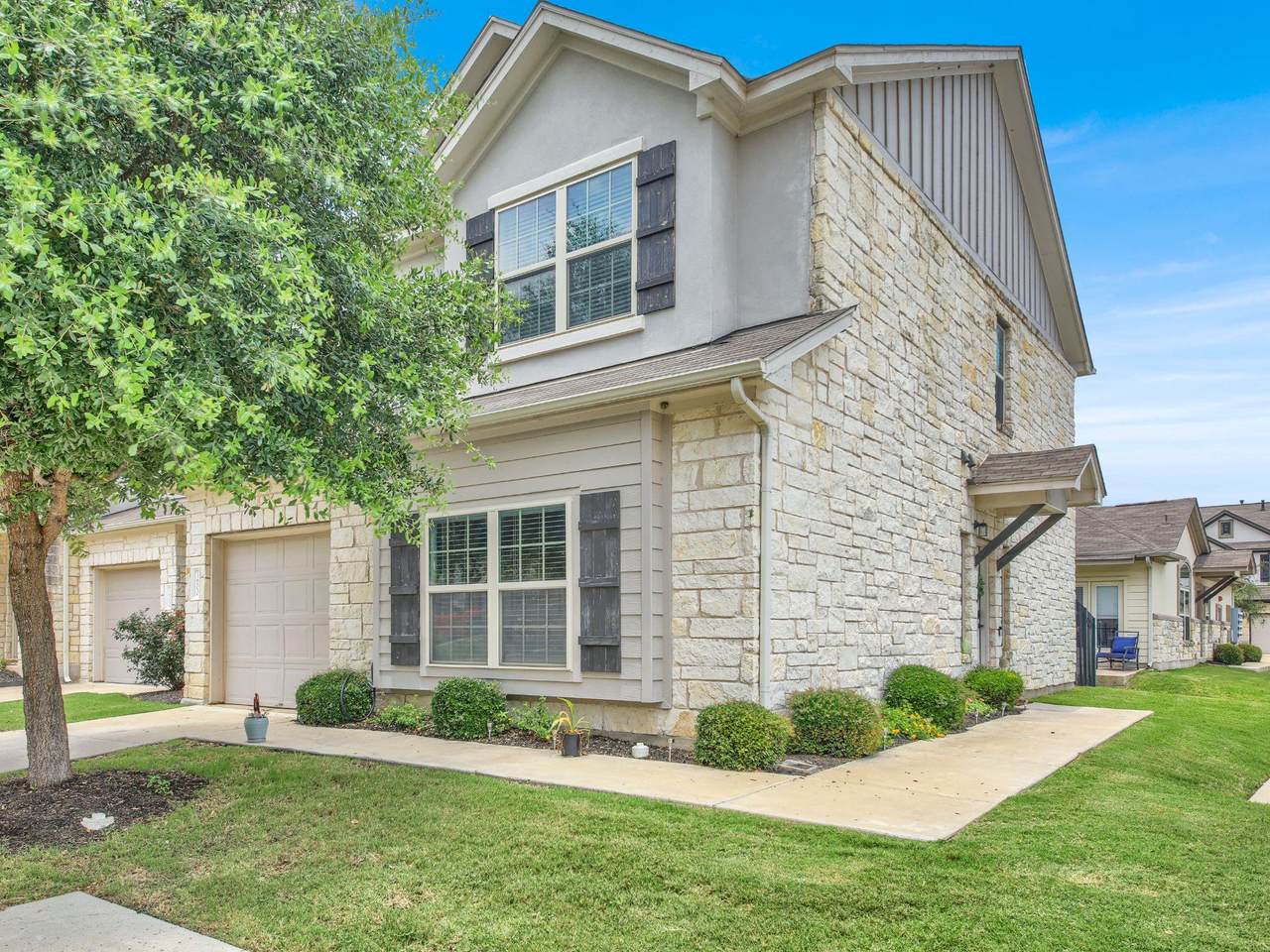 1600 Airedale Rd - Photo 1