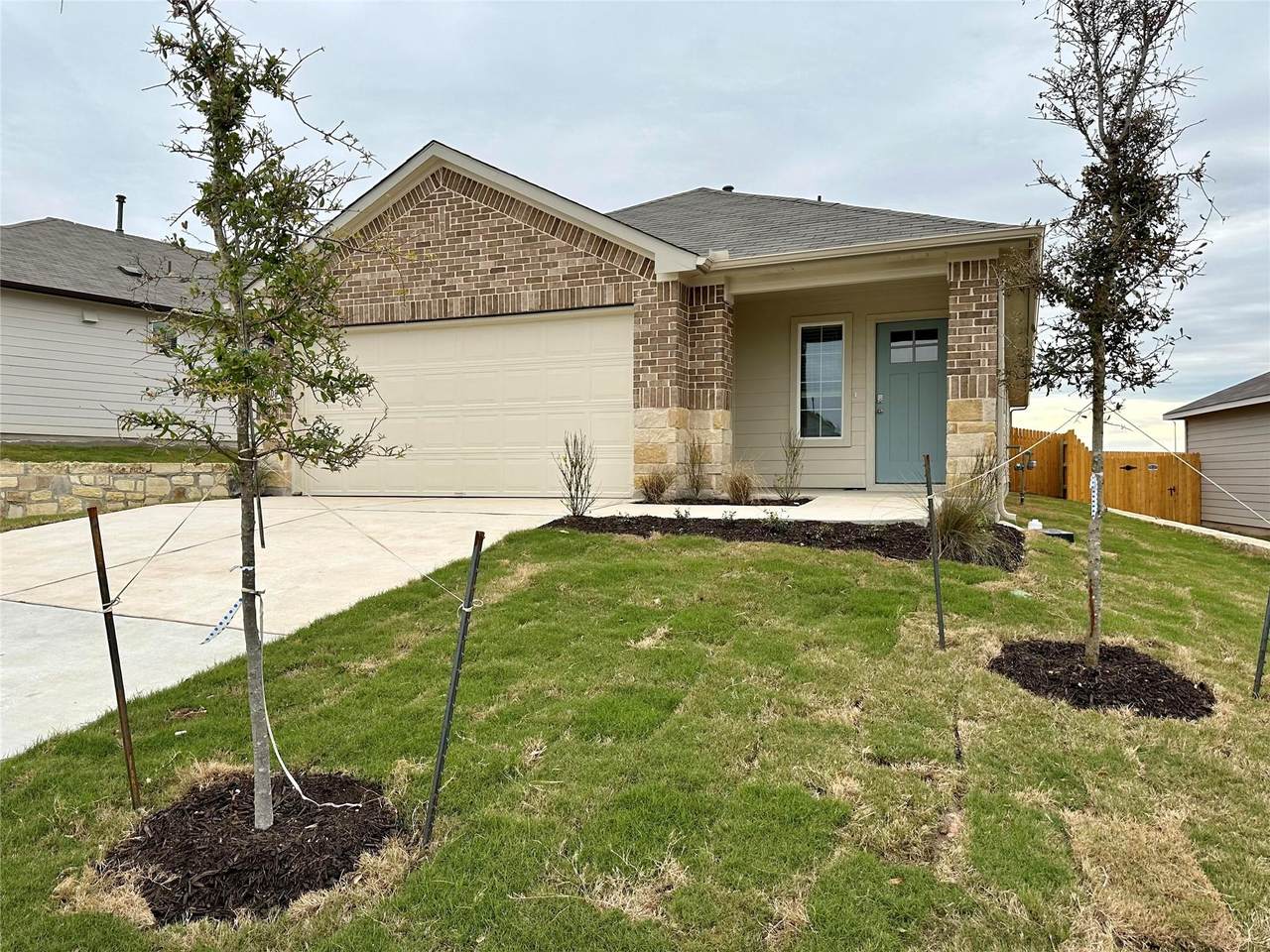 308 Globe Mallow Cir - Photo 1