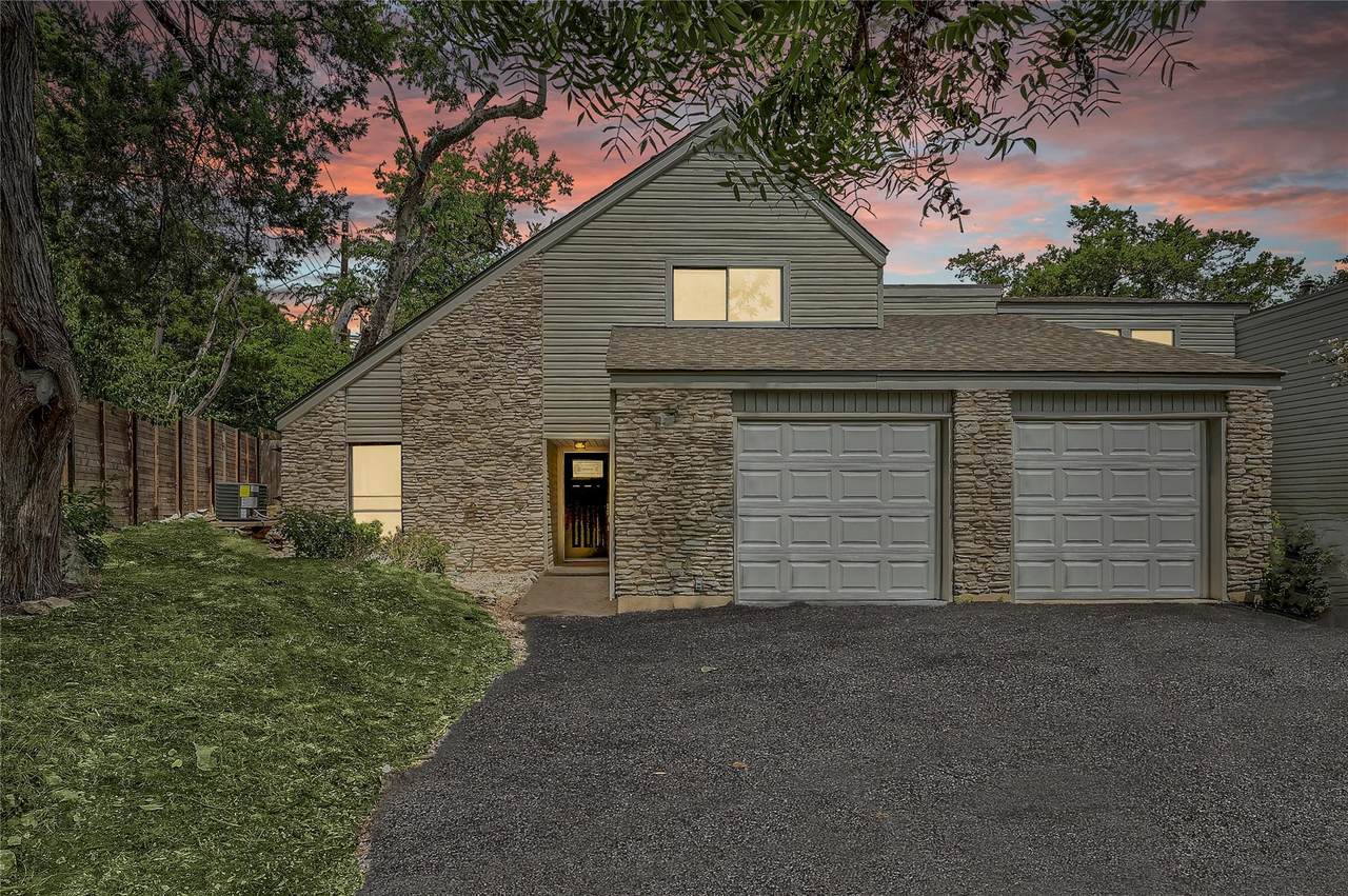 6004 Shadow Valley Cv - Photo 1