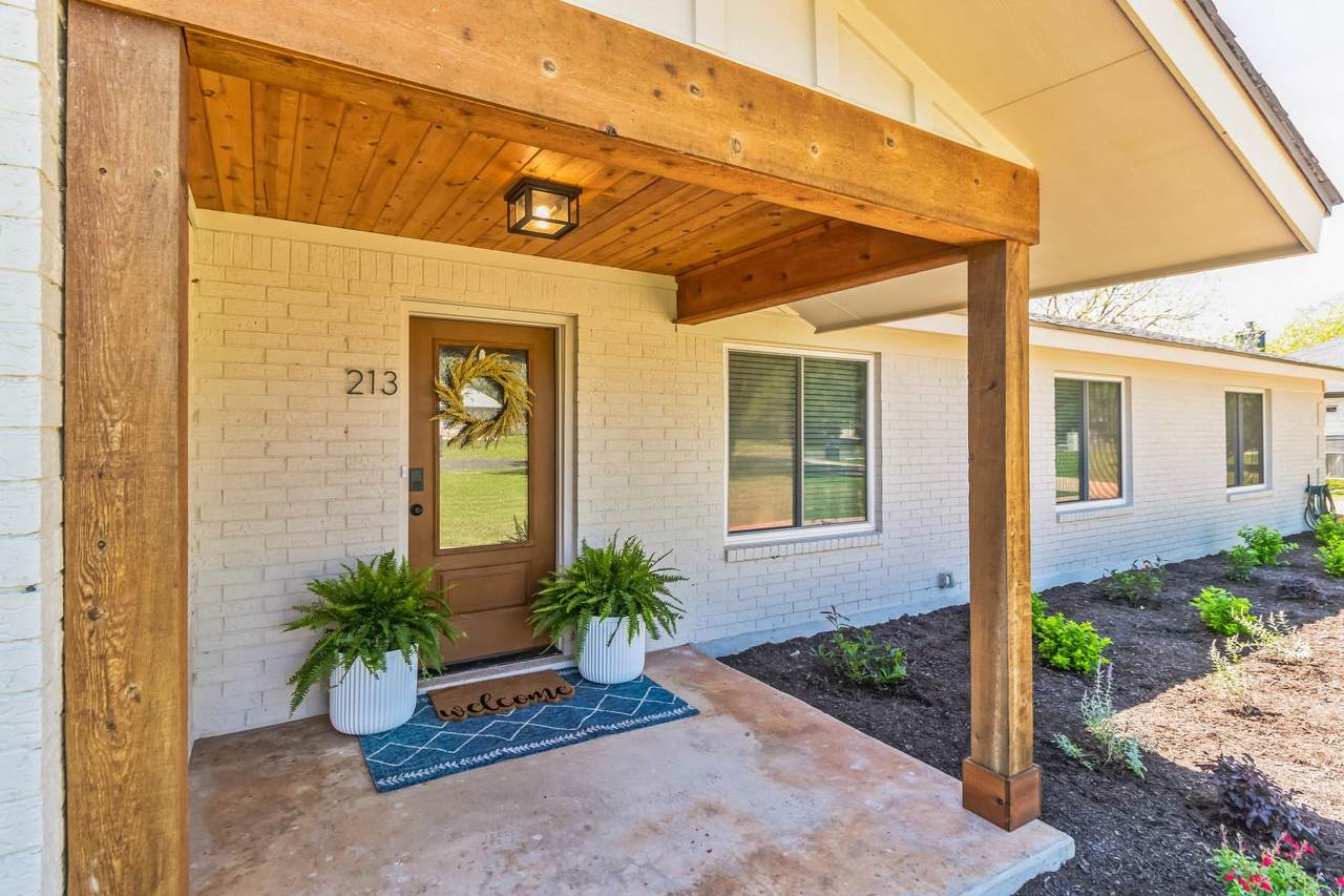 213 Clear Springs Rd - Photo 1