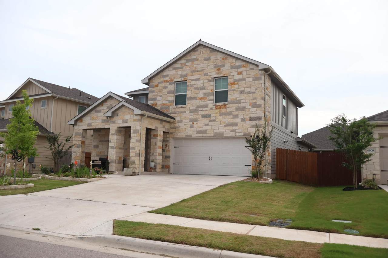 6511 Dragride Rd - Photo 1