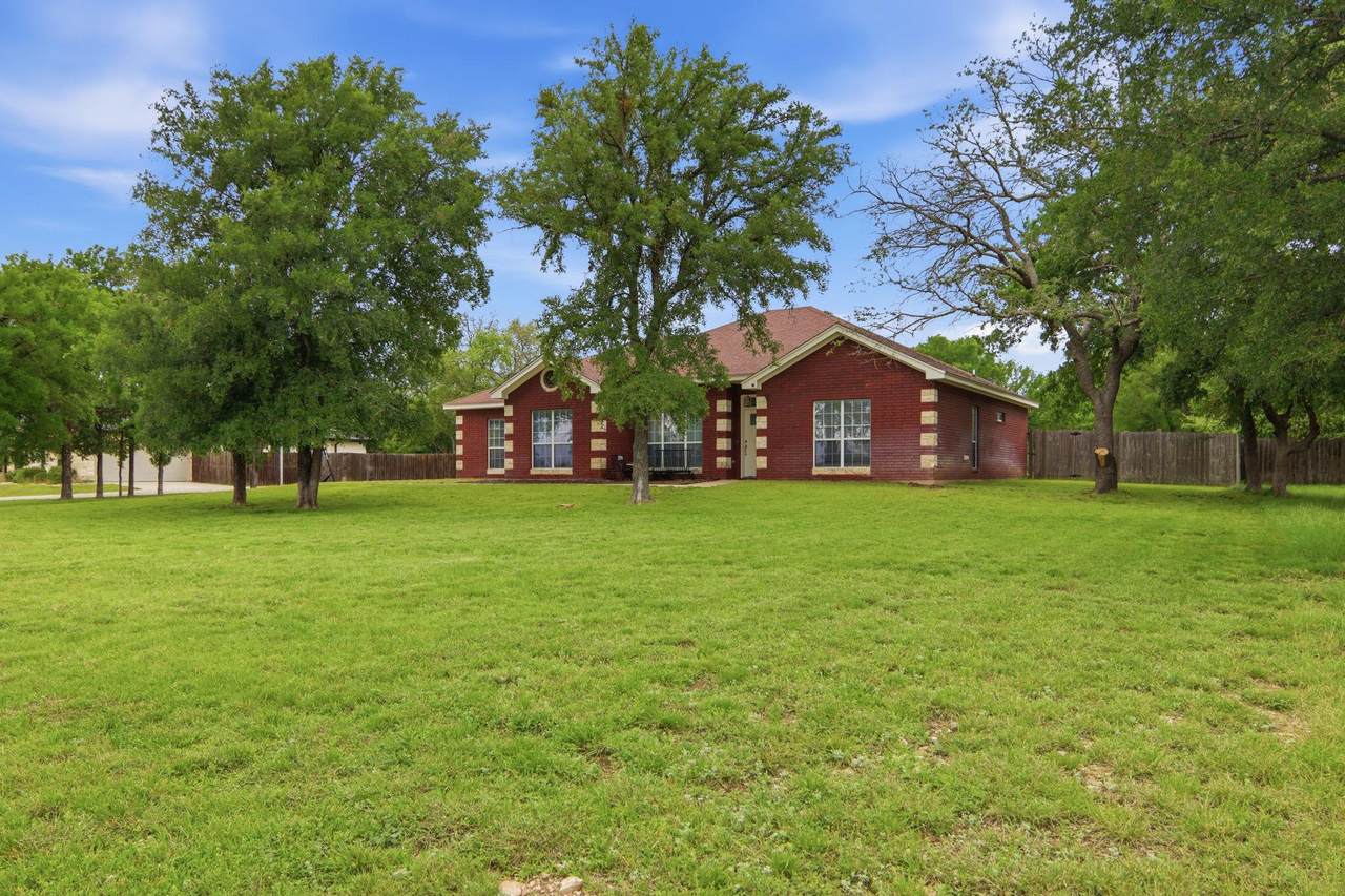 1398 County Road 3152 - Photo 1