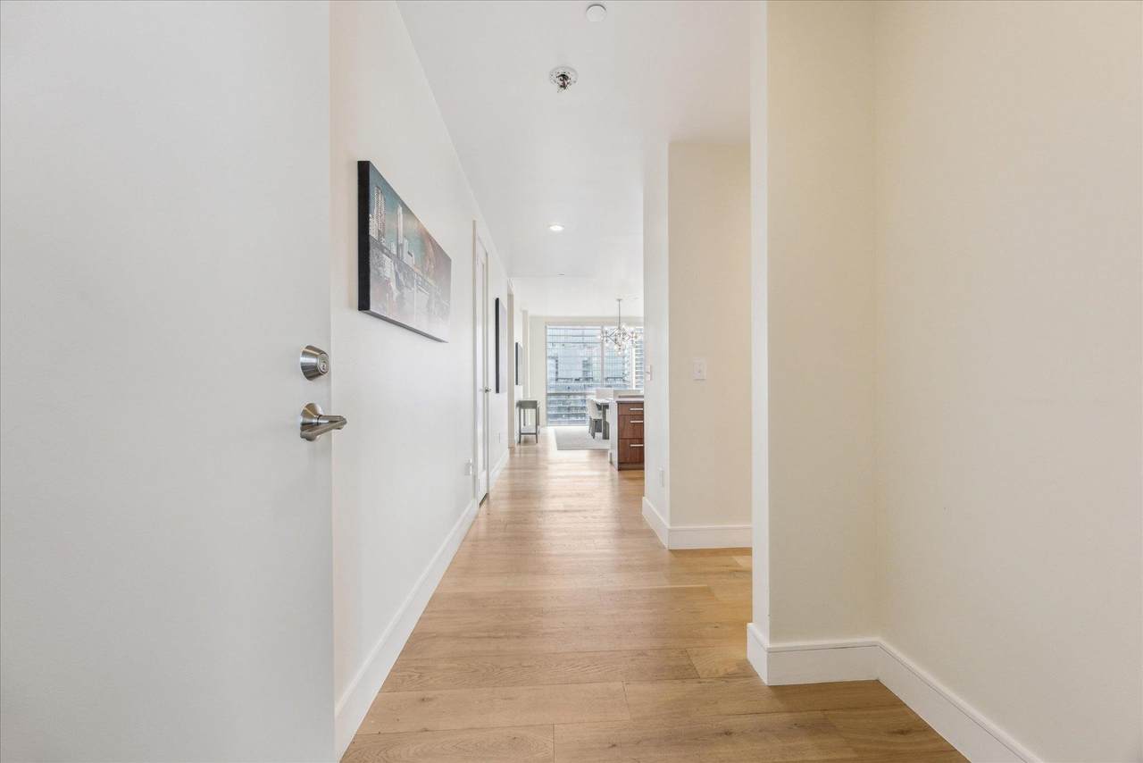 222 West Ave - Photo 1