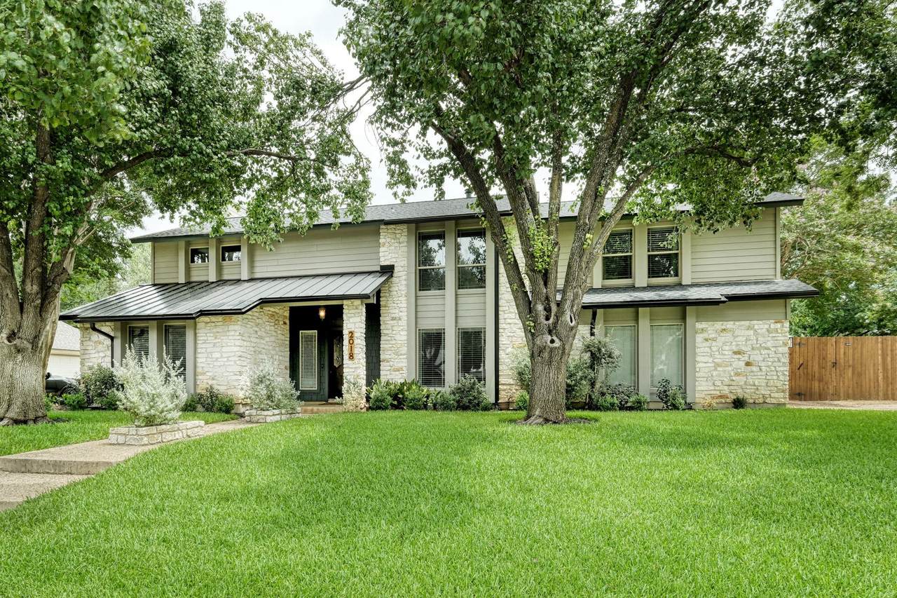 2018 Shadowbrook Cir - Photo 1