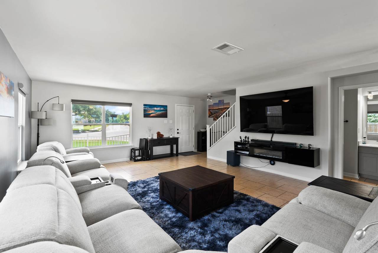 1160 Forest Bluff Trl - Photo 1