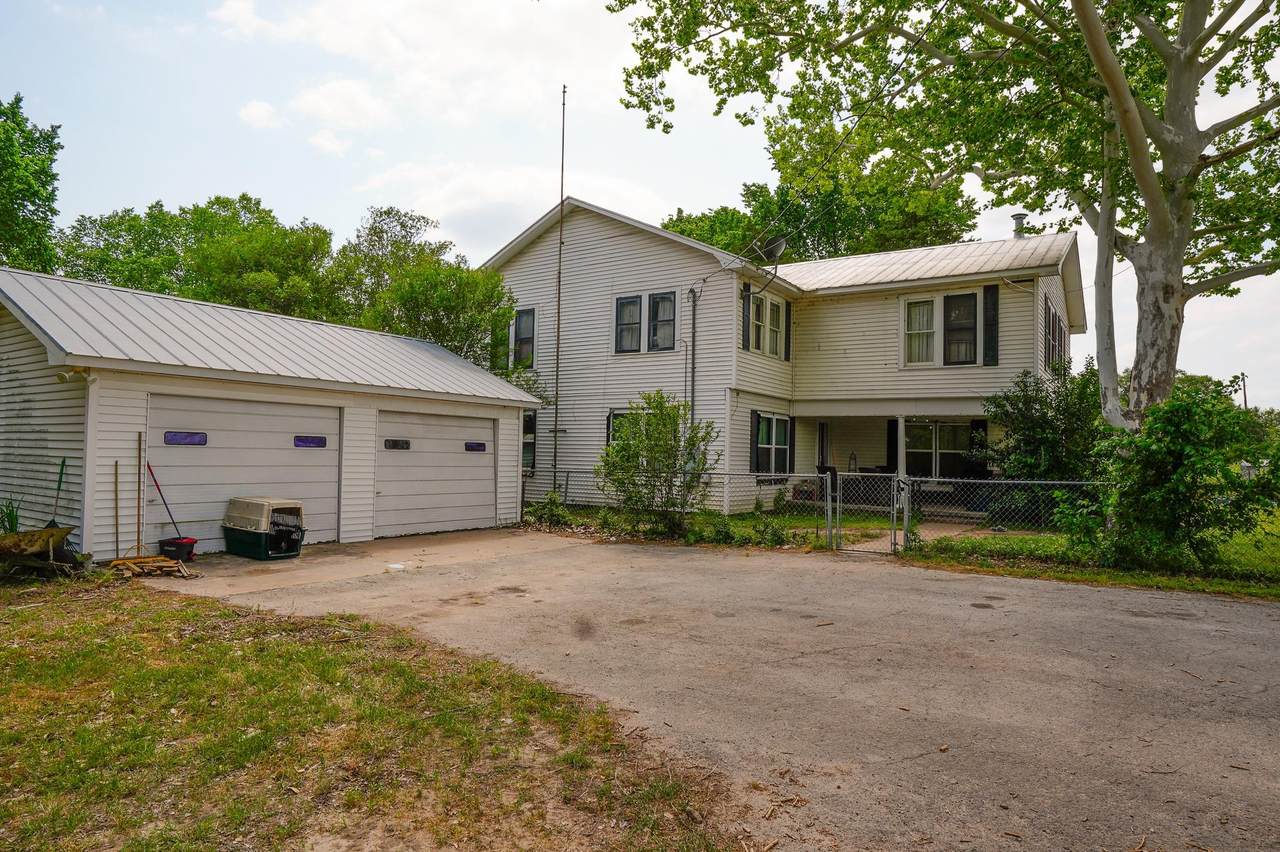 1688 E State Highway 71 - Photo 1