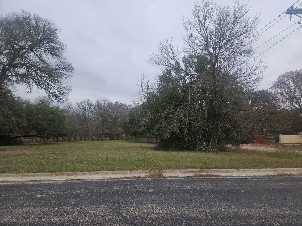 1500 Forest Ln - Photo 1
