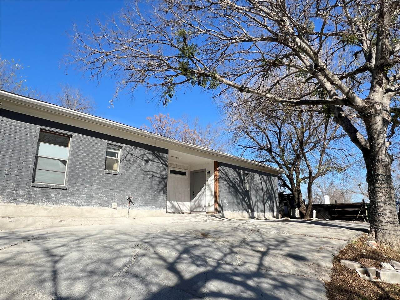 3310 Hycreek Dr - Photo 1