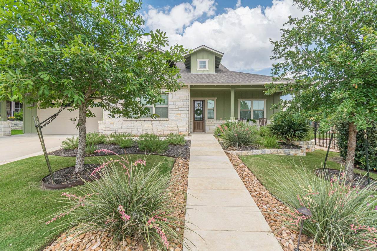 112 Laughing Pear Dr - Photo 1