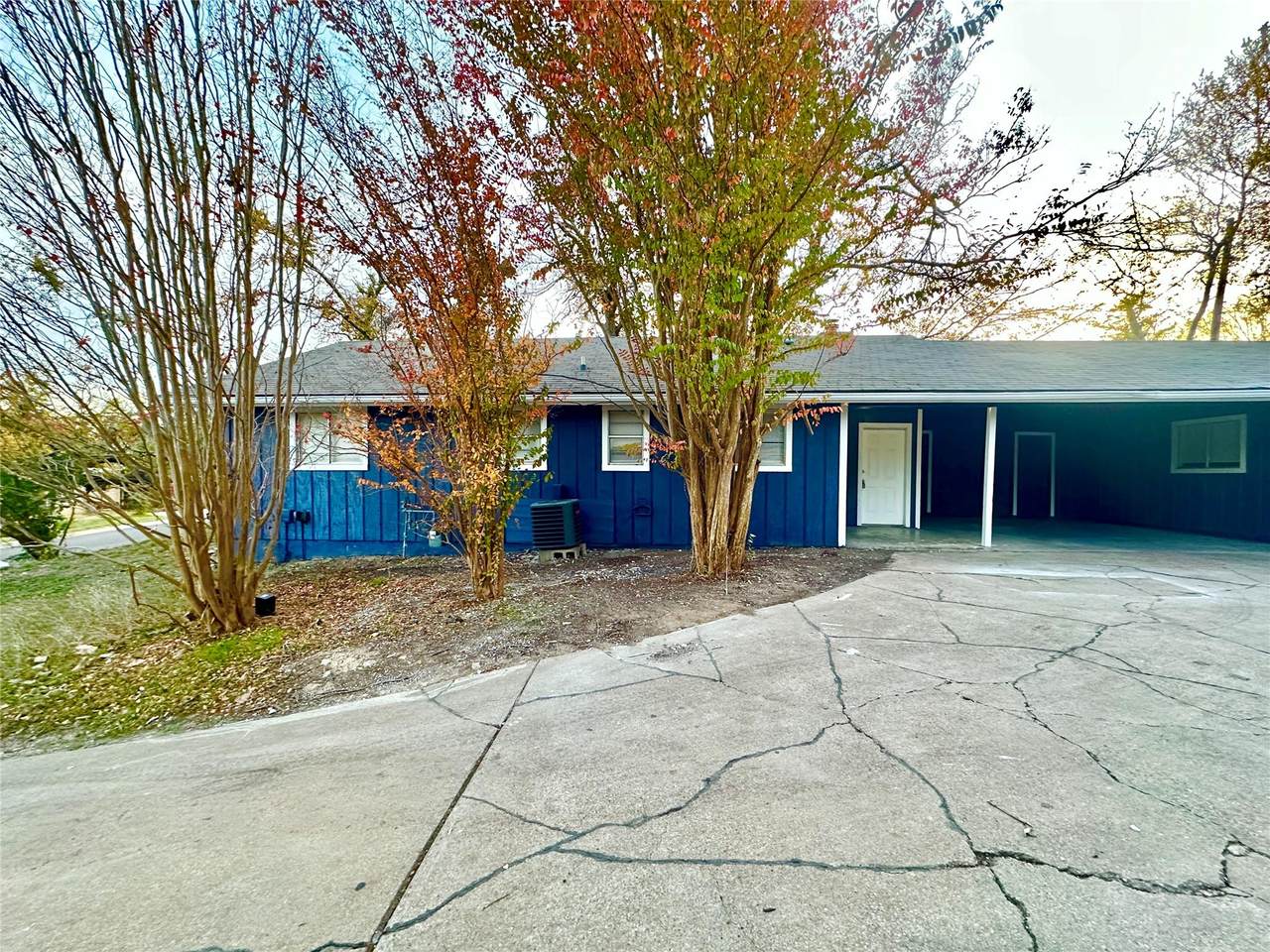 4302 Scottsdale Rd - Photo 1