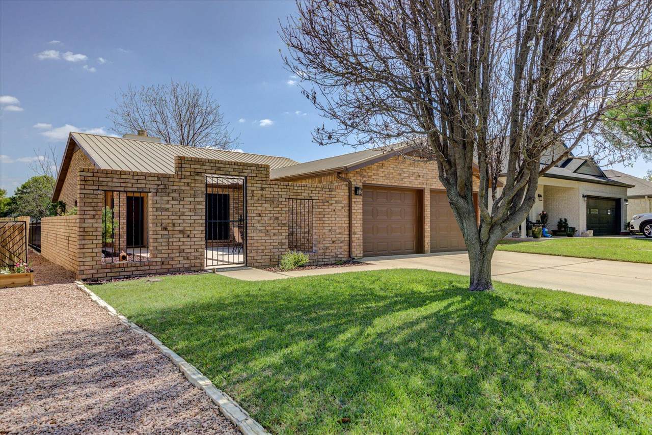 115 Firestone Pl - Photo 1