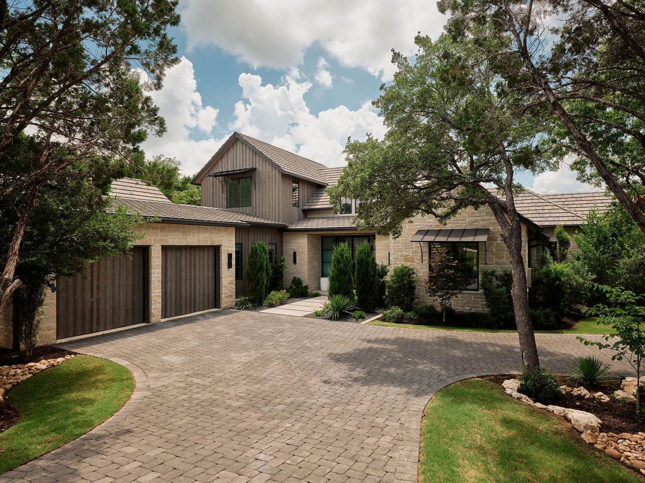 4320 Amarra Dr - Photo 1