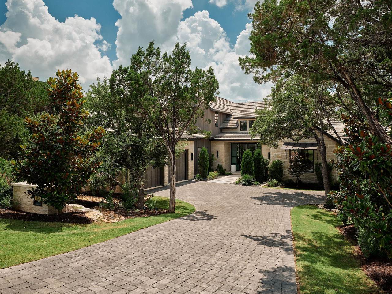 https://bt-photos.global.ssl.fastly.net/austin/1280_boomver_1_8198852-2.jpg