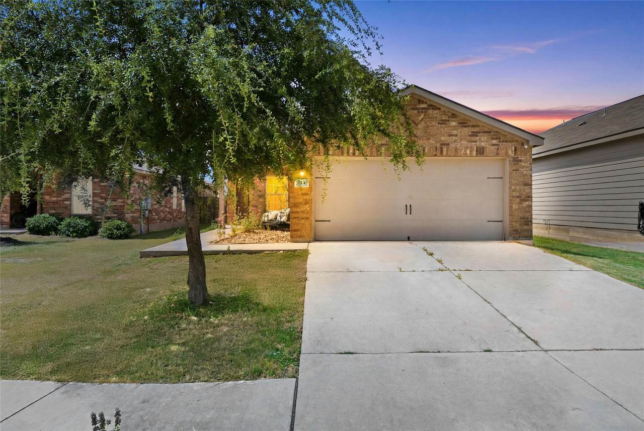 124 Continental Ave - Photo 1