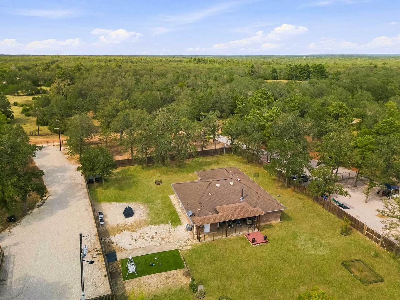 107 Turner Ln - Photo 1