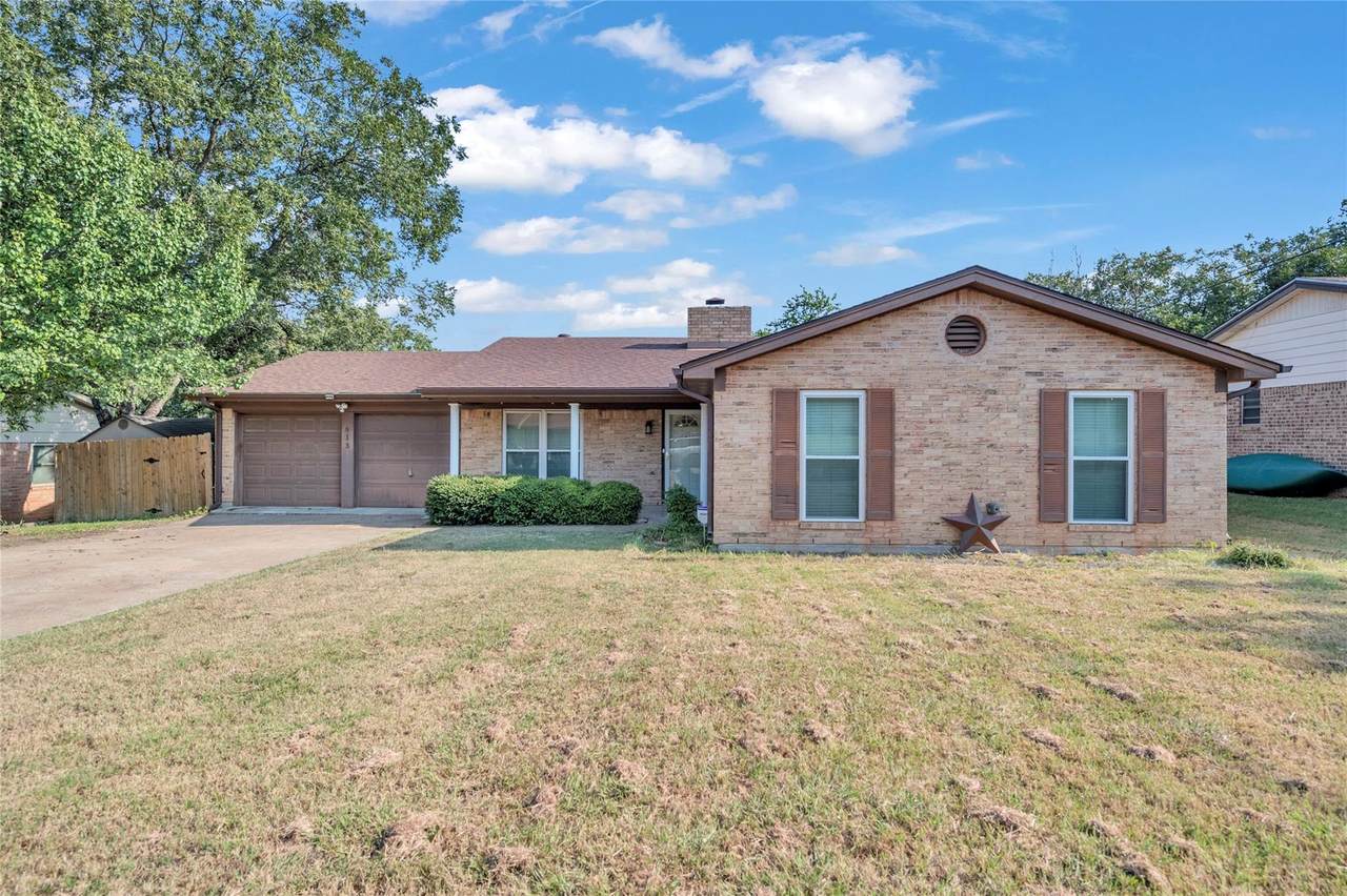 613 Manning Dr - Photo 1