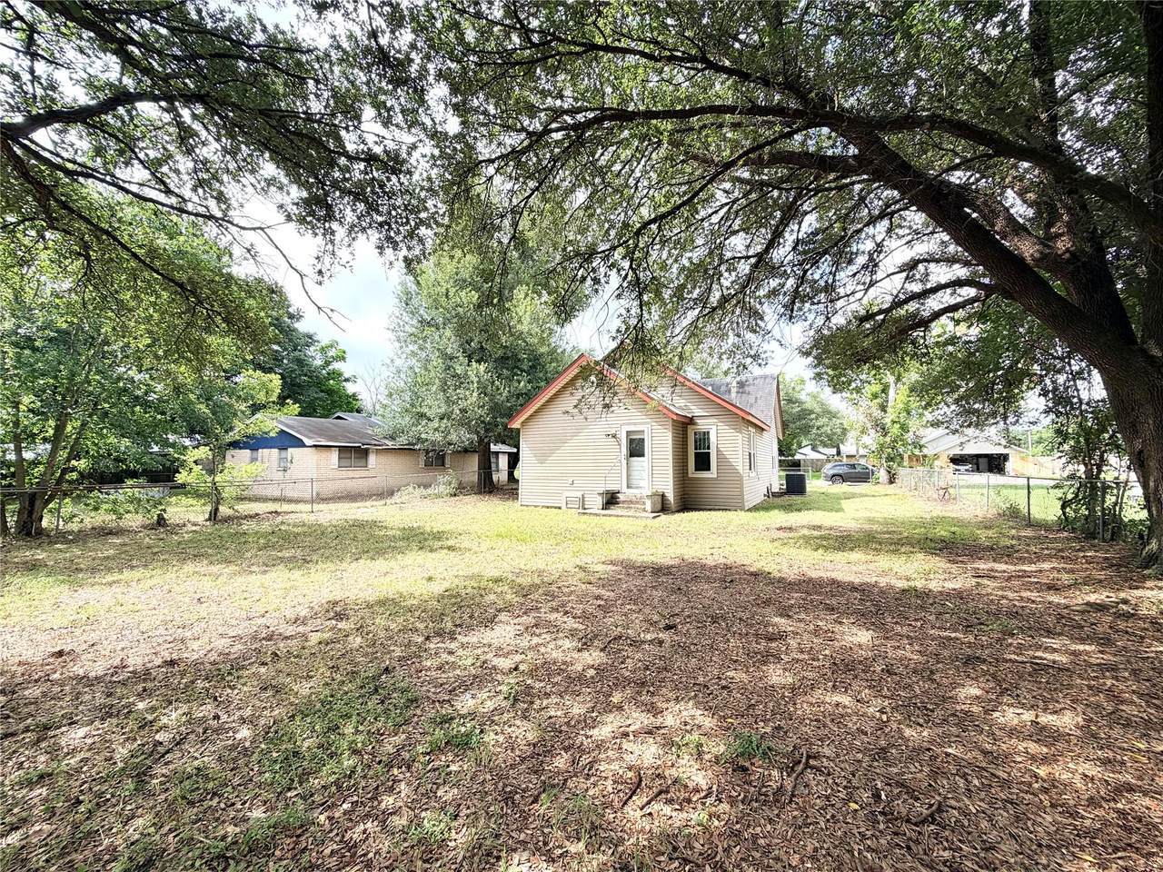 https://bt-photos.global.ssl.fastly.net/austin/1280_boomver_1_8296677-2.jpg