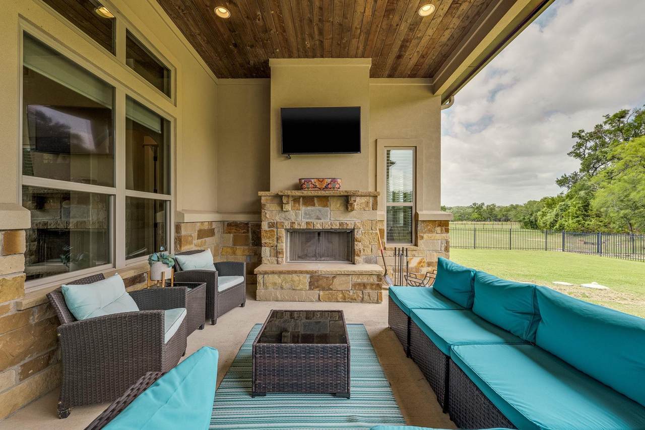https://bt-photos.global.ssl.fastly.net/austin/1280_boomver_1_8329567-2.jpg