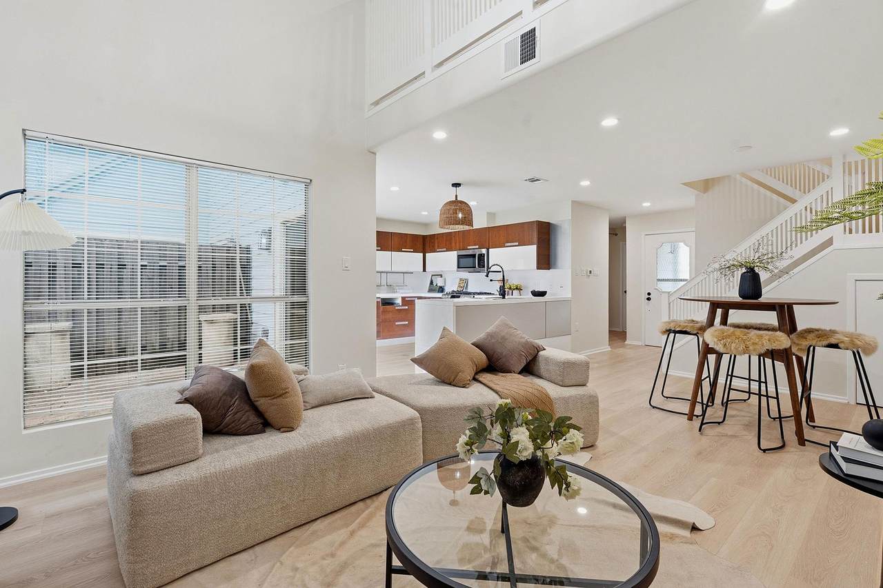 8330 Fathom Cir - Photo 1