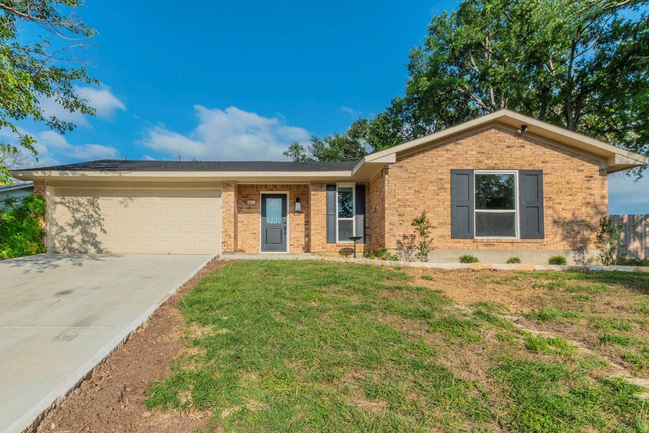 4013 Valley View Dr - Photo 1