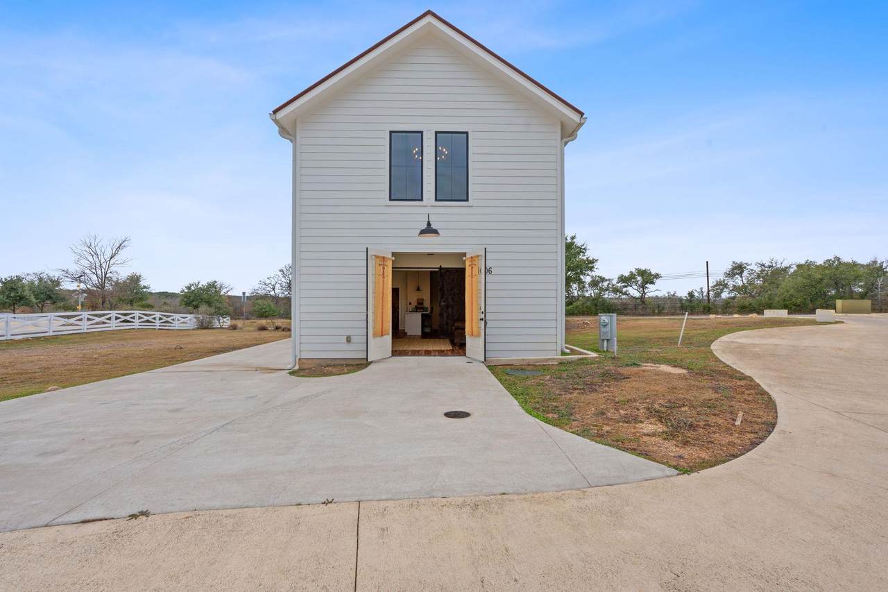 https://bt-photos.global.ssl.fastly.net/austin/1280_boomver_1_8337473-2.jpg