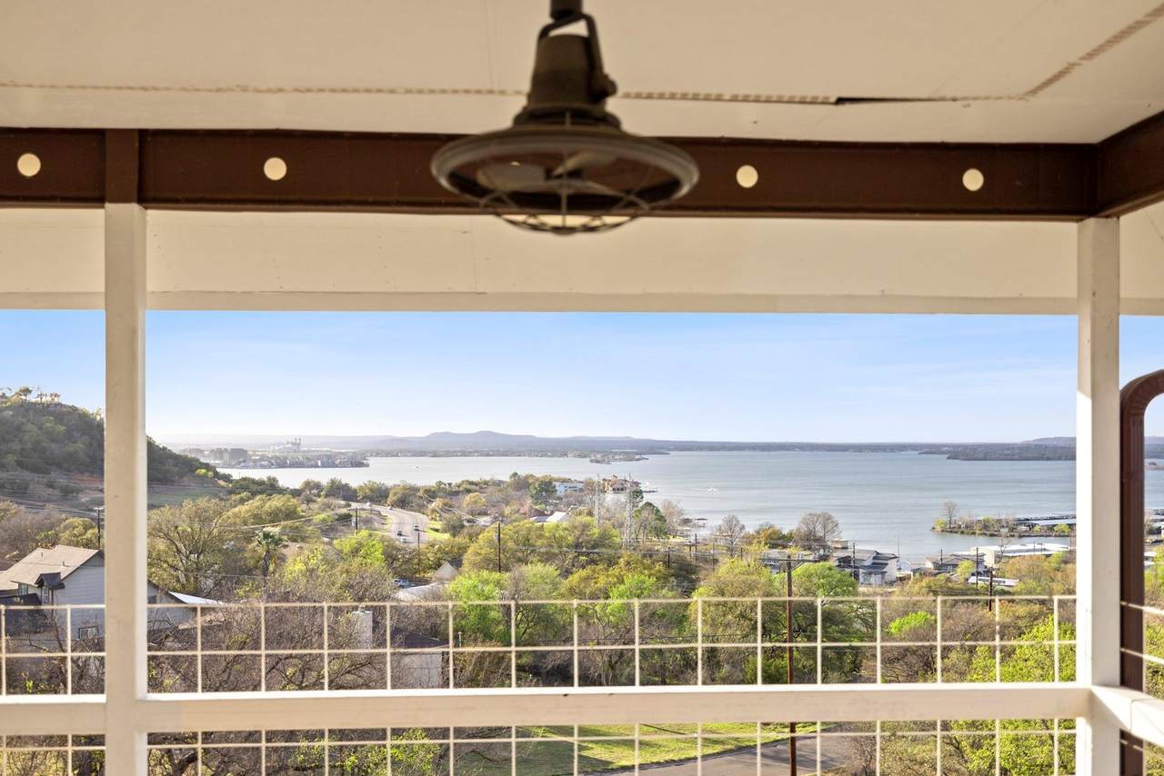 200 Kings Way - Photo 1