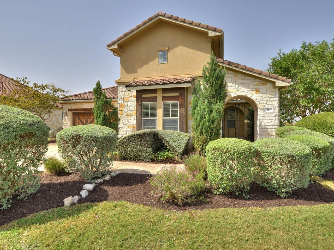 315 Bonaire Ct - Photo 1