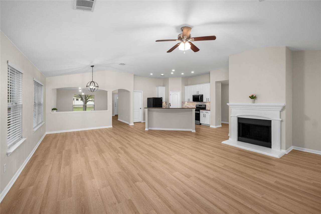 571 Reliance Dr - Photo 1