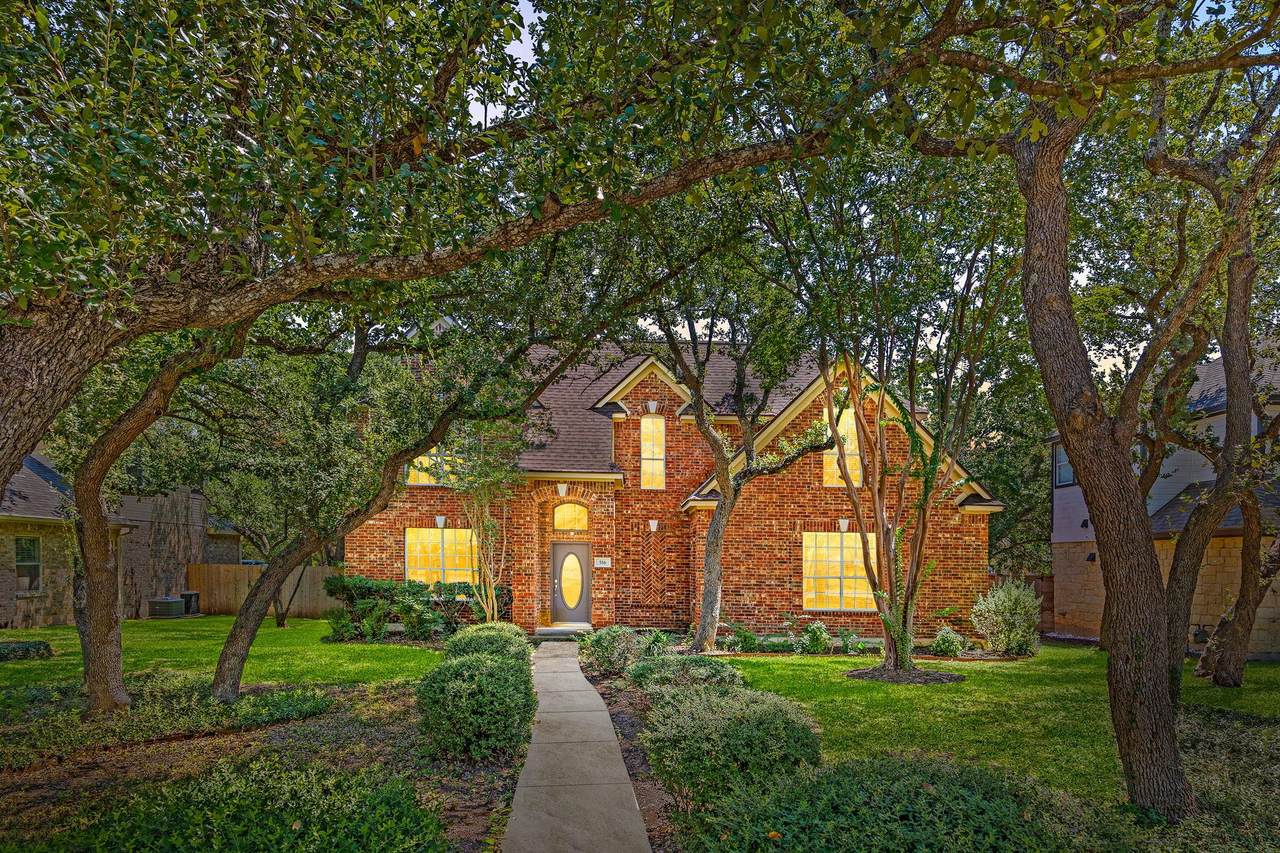 516 Oakwood Blvd - Photo 1