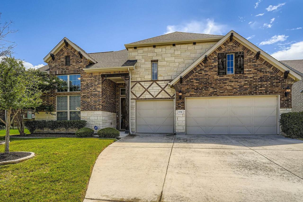 6716 Calabria Dr - Photo 1