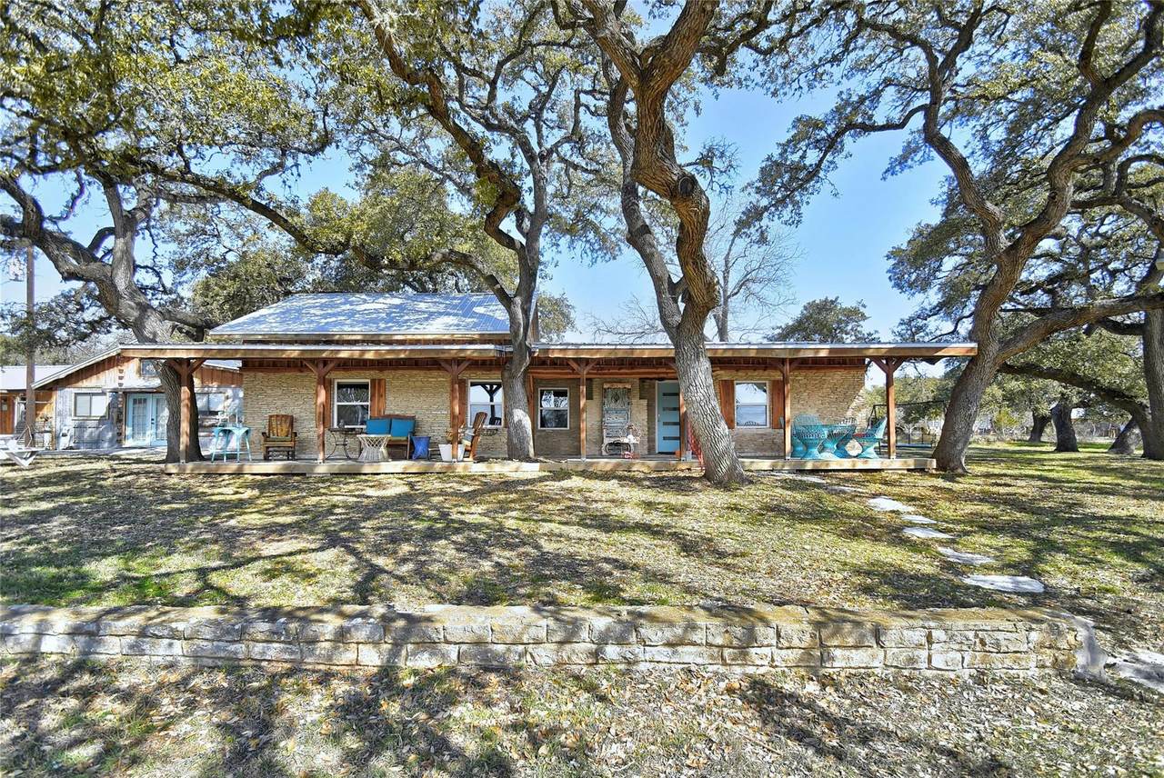 700 Fm 2325 - Photo 1