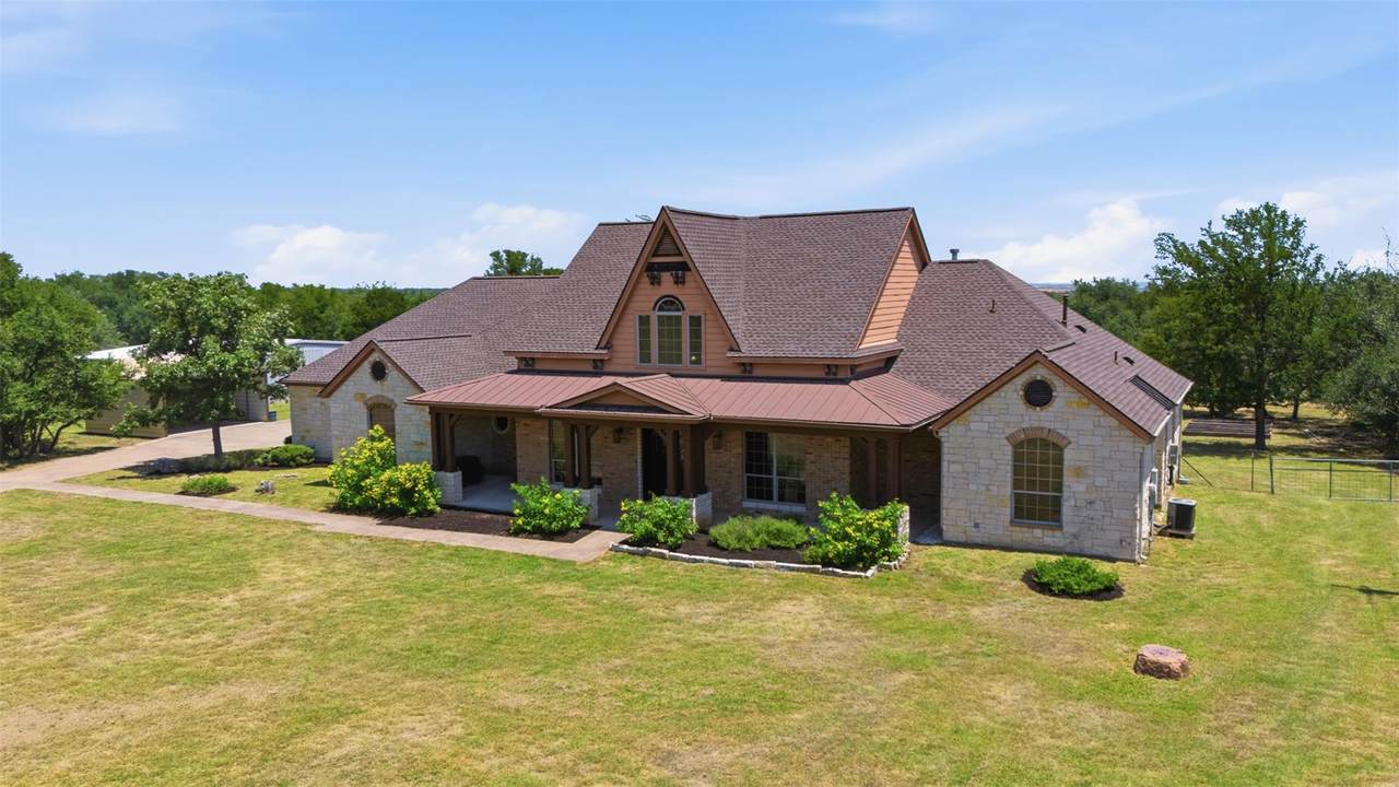 438 Patricia Rd - Photo 1