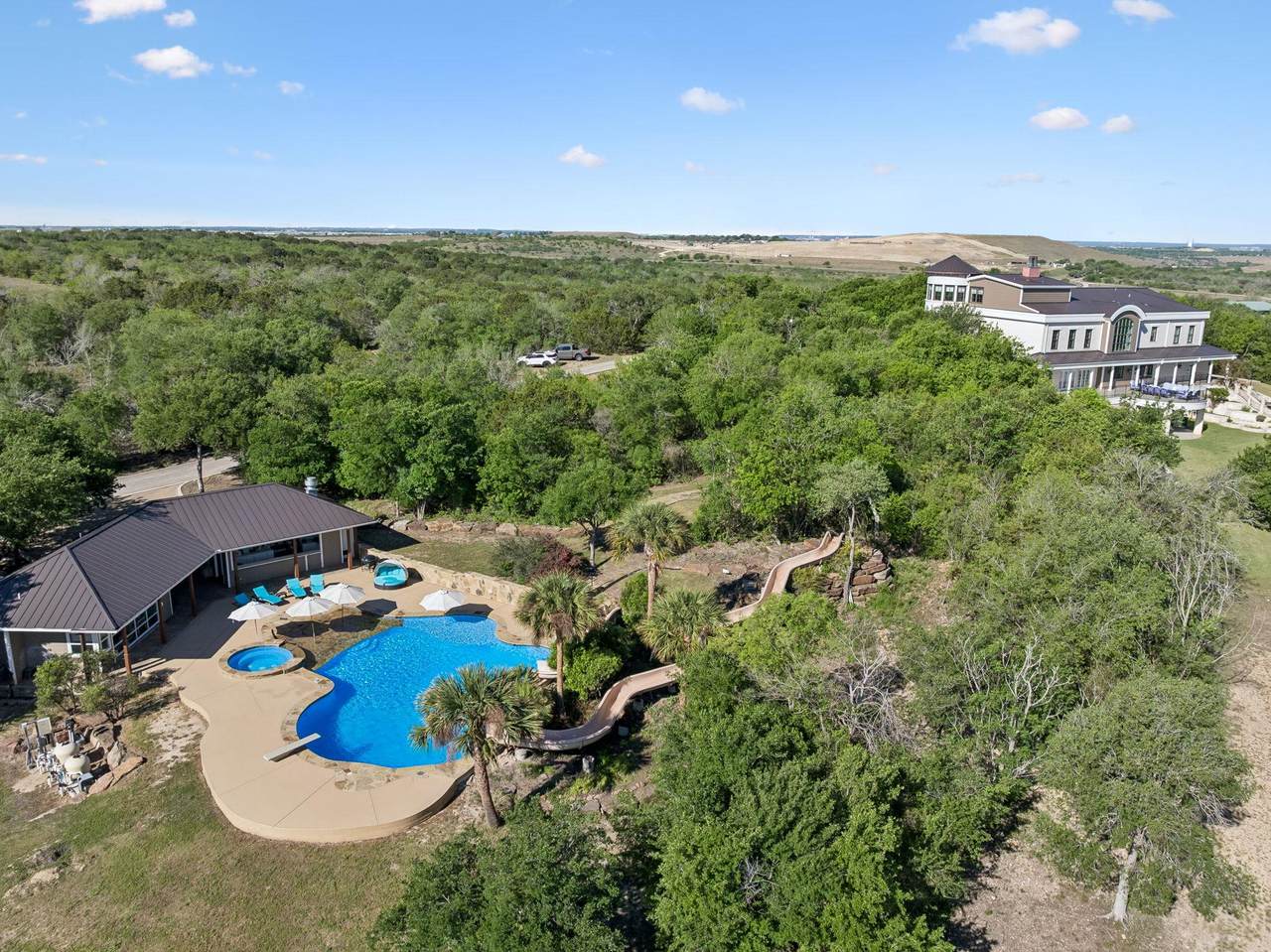 https://bt-photos.global.ssl.fastly.net/austin/1280_boomver_1_8560335-2.jpg