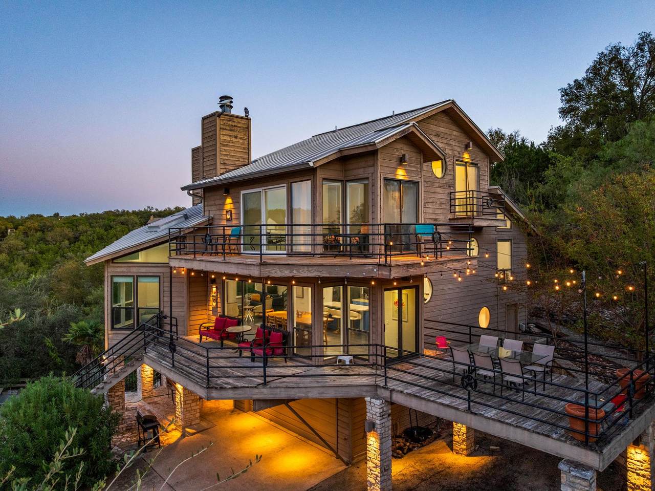 723 Coventry Rd - Photo 1