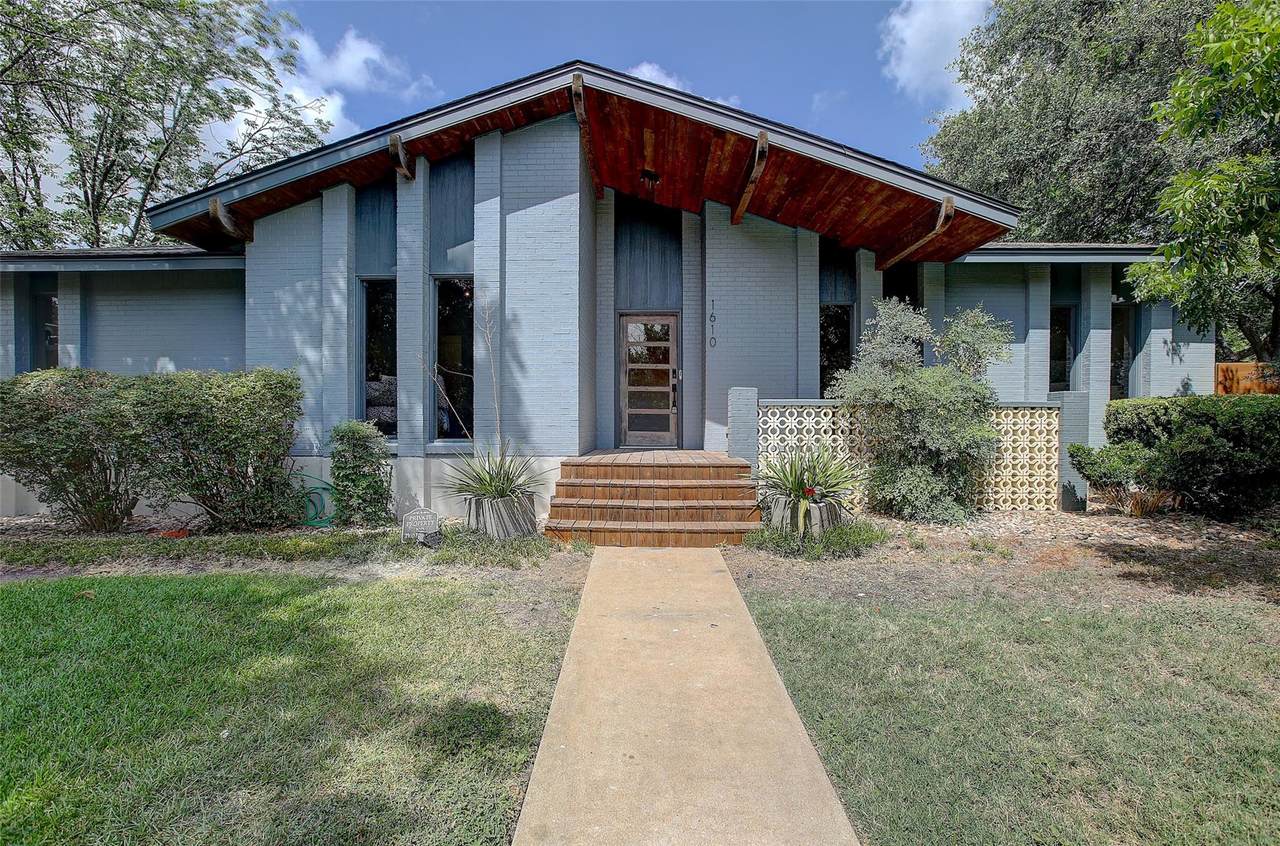 1610 Pecan St - Photo 1