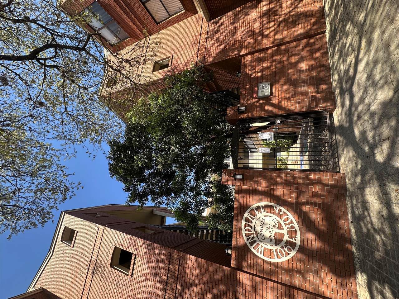 106 30th St - Photo 1