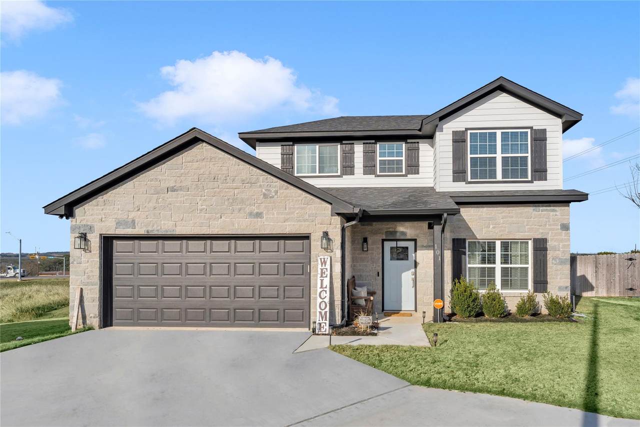 101 Cailin Ct - Photo 1