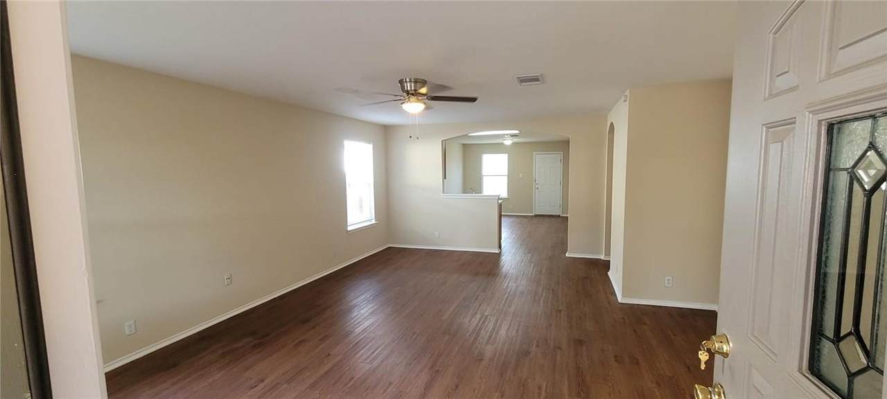 4011 Reeders Dr - Photo 1