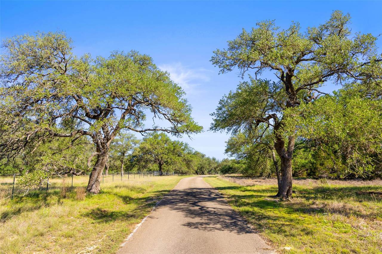 https://bt-photos.global.ssl.fastly.net/austin/1280_boomver_1_8692631-2.jpg