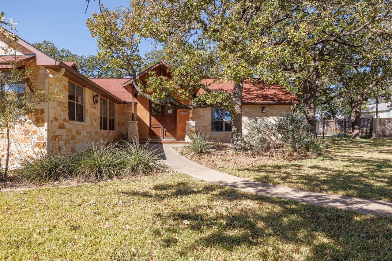 https://bt-photos.global.ssl.fastly.net/austin/1280_boomver_1_8698217-2.jpg