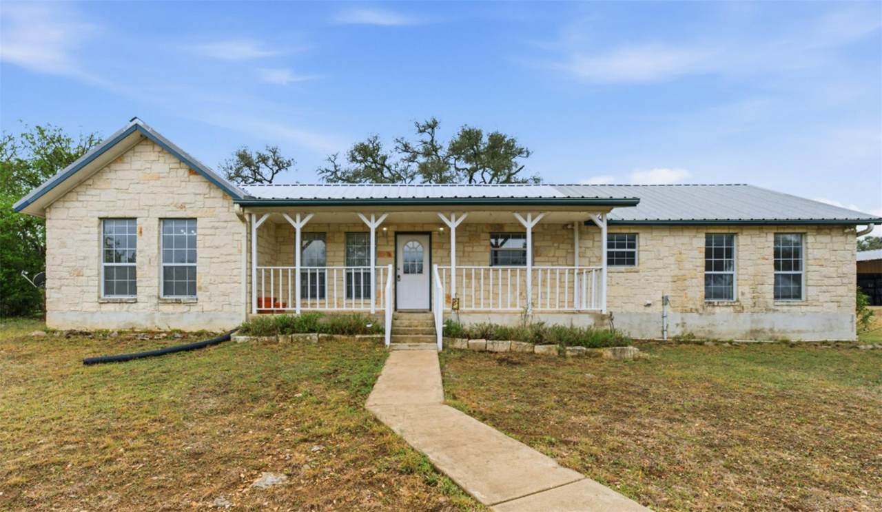 309 Oakwood Loop - Photo 1